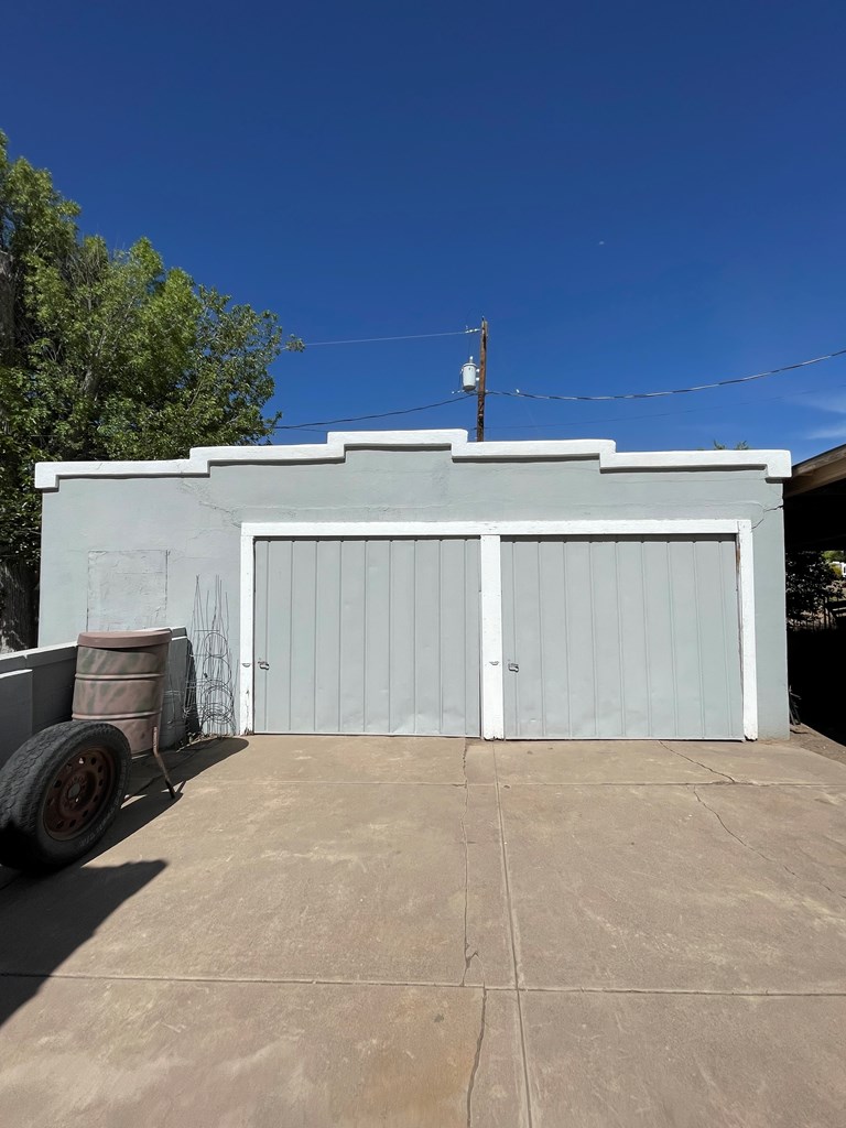 416 N Plateau St, Marfa, Texas image 19