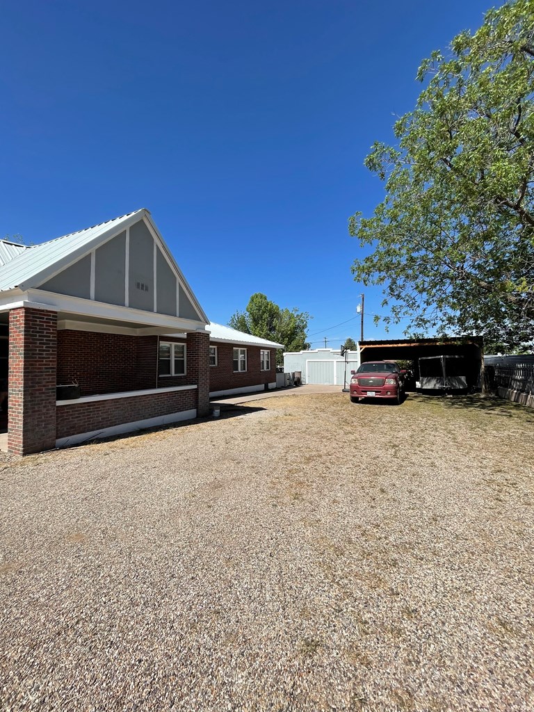 416 N Plateau St, Marfa, Texas image 23