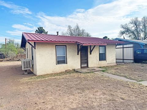 Homes For Sale - 605 E Ave E<br/> Brewster County, Alpine, TX 79830