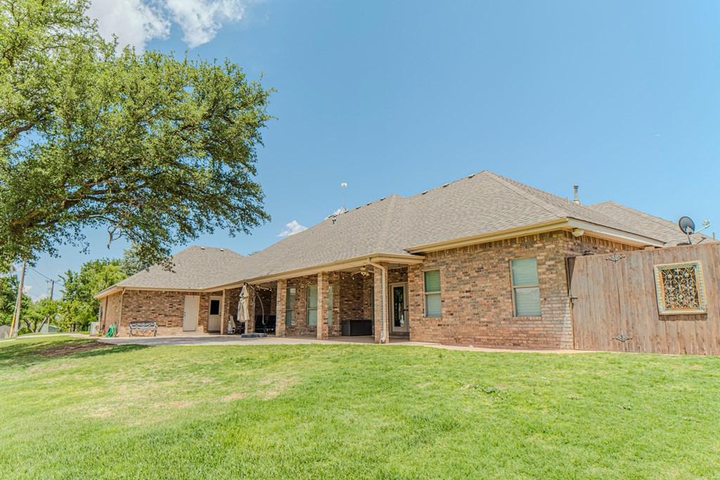 308 SW 19th St, Seminole, Texas image 6