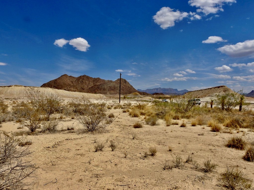 10 Road Runner St, Terlingua, Texas image 4