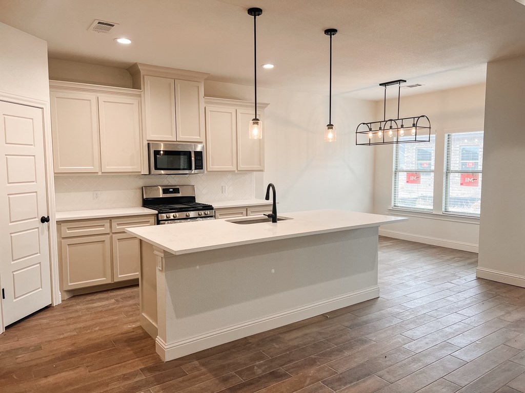 8615 Luz Dr, Odessa, Texas image 6