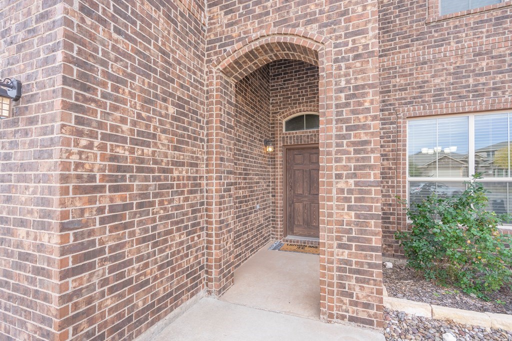 805 Founders Rd, Midland, Texas image 2