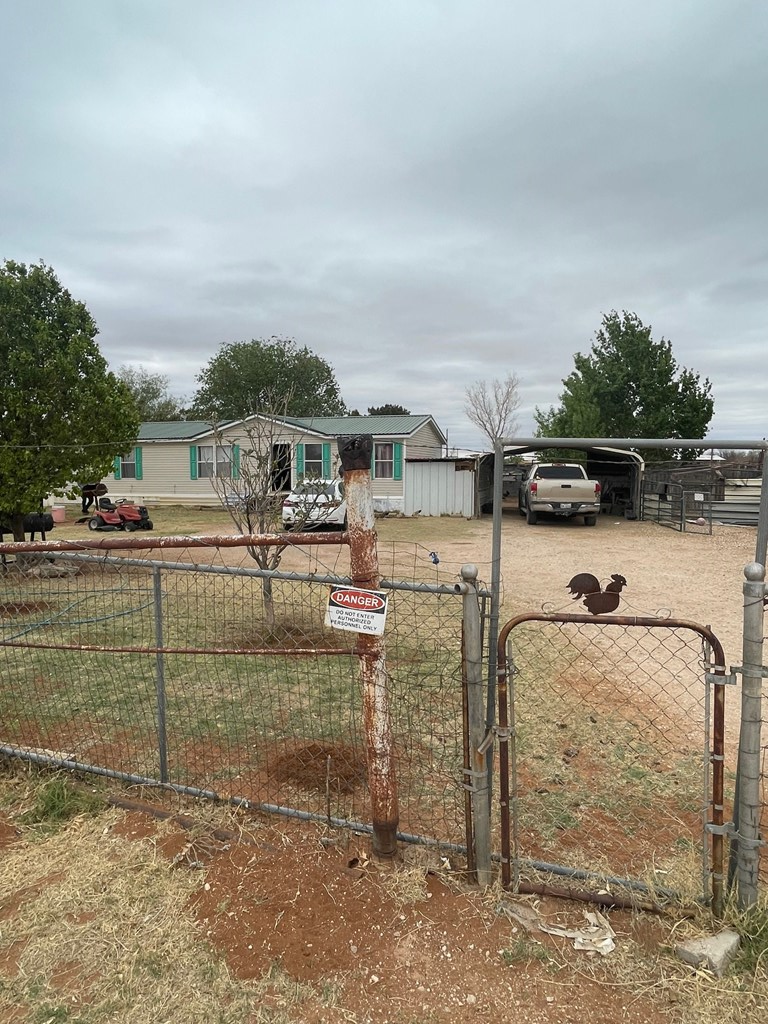 555 SE 1400, Andrews, Texas image 14