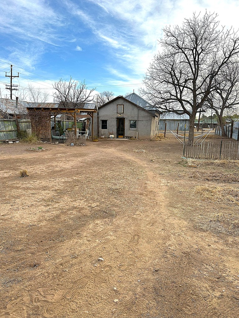 403 S 9th St, Alpine, Texas image 8
