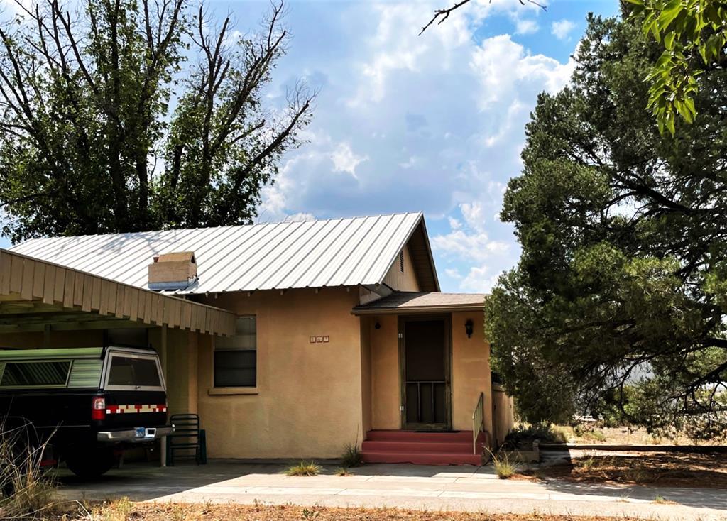 707 W Bonnie St, Marfa, Texas image 2