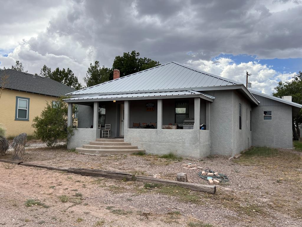 506 W Texas St, Marfa, Texas image 2