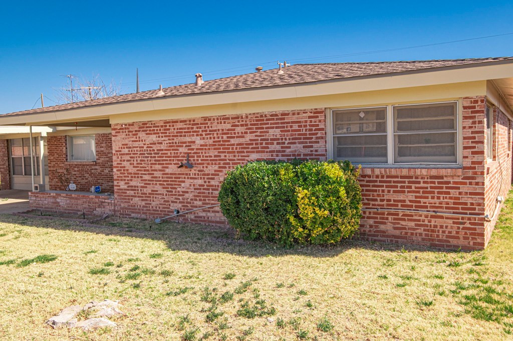 2400 Nabors Lane, Odessa, Texas image 4