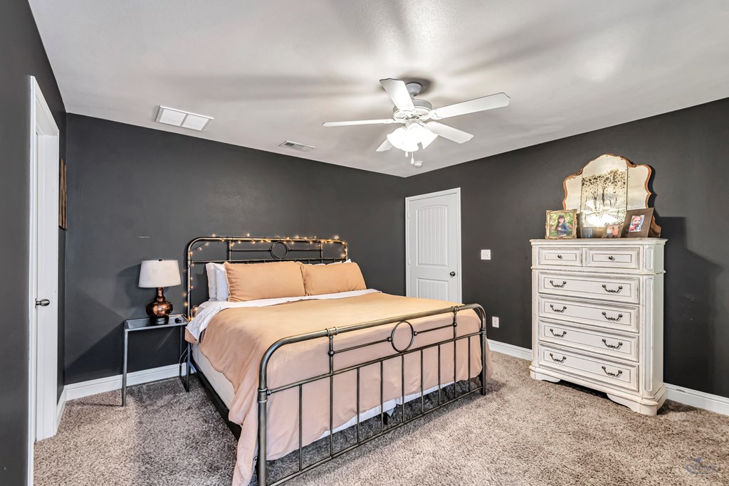 808 E 96th St, Odessa, Texas image 26