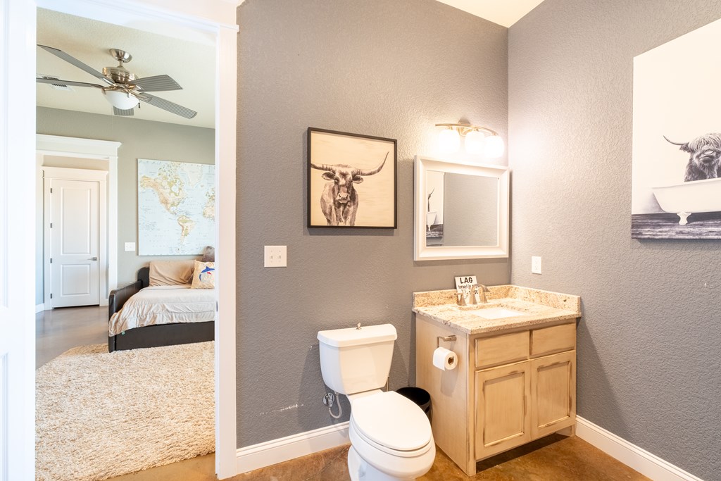 370 Pr 302m, Seminole, Texas image 27