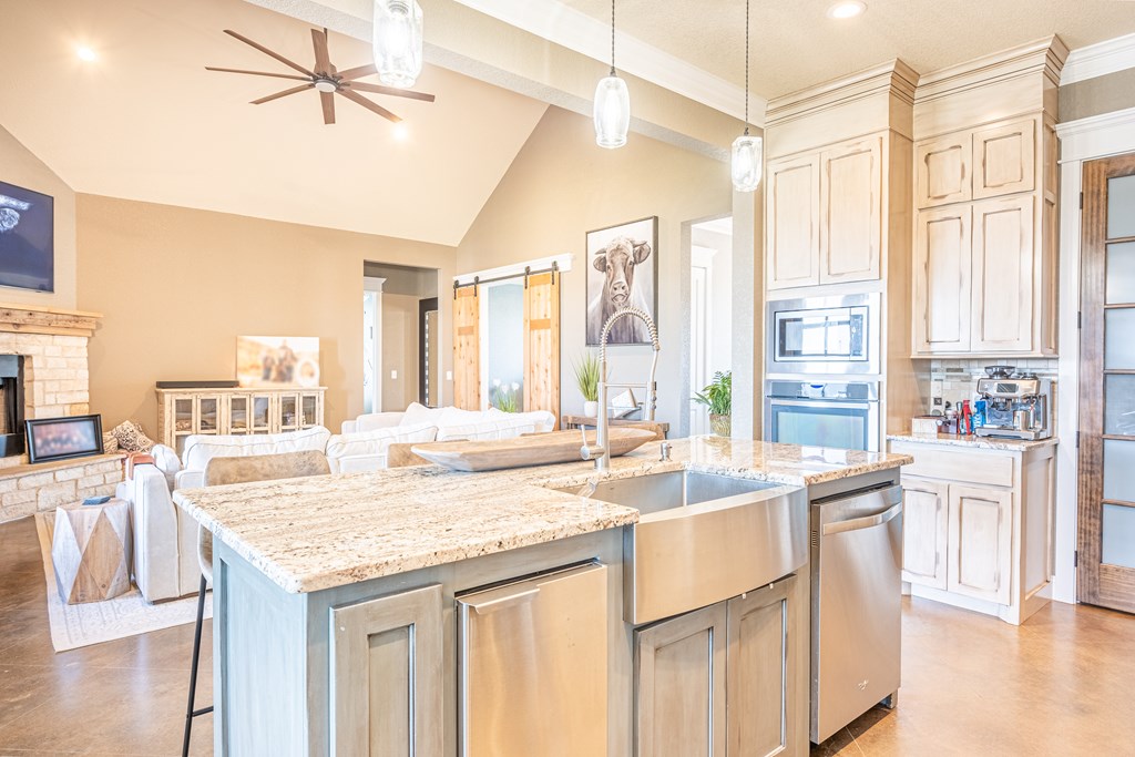 370 Pr 302m, Seminole, Texas image 15