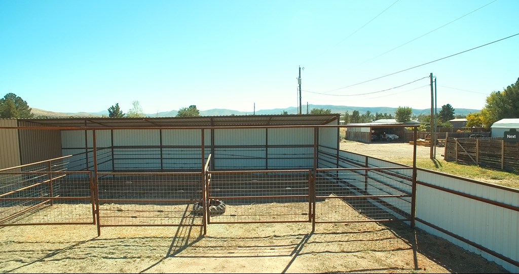 4002 N Peachtree Circle, Alpine, Texas image 9