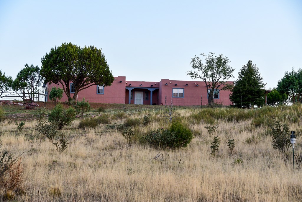 215 Warbonnet Road, Fort Davis, Texas image 8