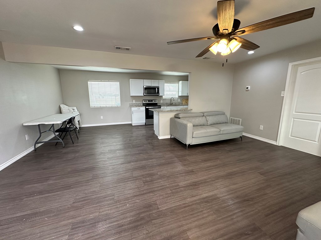 2731 Chestnut Ave, Odessa, Texas image 2