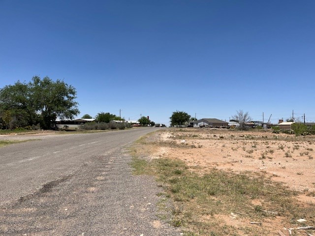 301-305 S Monahans, Wink, Texas image 2
