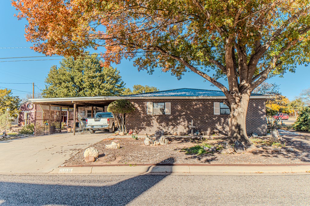 208 SW 16th St, Seminole, Texas image 33