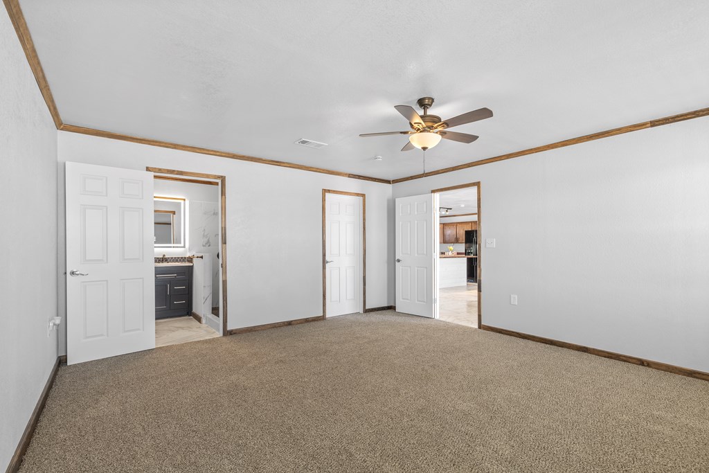 4031 N Makenzie Ave, Odessa, Pennsylvania image 12