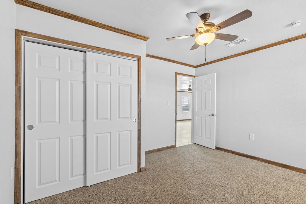 4031 N Makenzie Ave, Odessa, Pennsylvania image 22