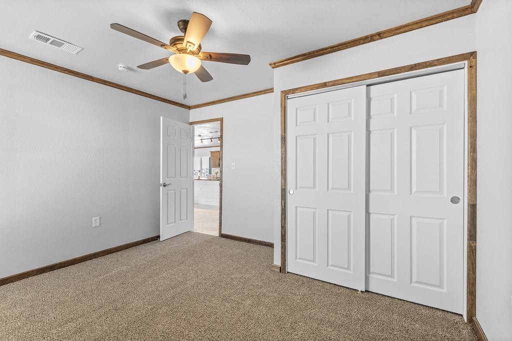 4031 N Makenzie Ave, Odessa, Pennsylvania image 17