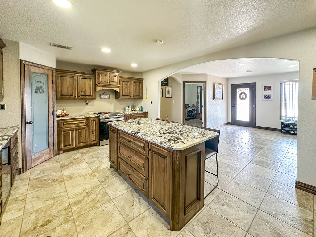 372 County Rd 303, Seminole, Texas image 9