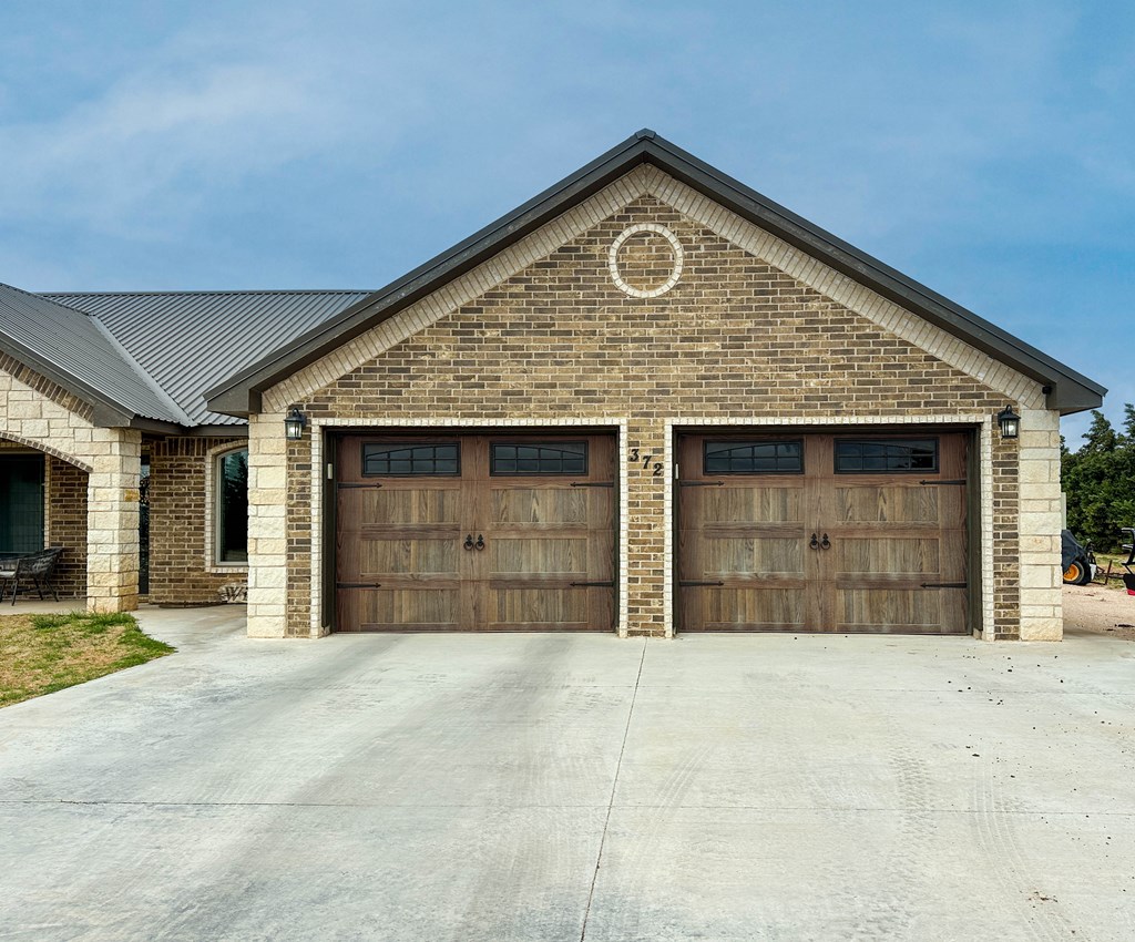 372 County Rd 303, Seminole, Texas image 3