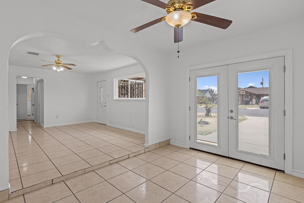 1332 Westbrook Ave, Odessa, Texas image 6