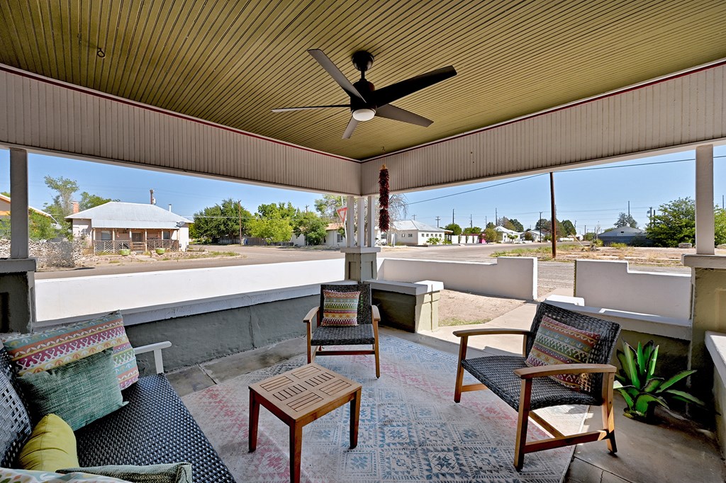 216 E Texas St, Marfa, Texas image 4