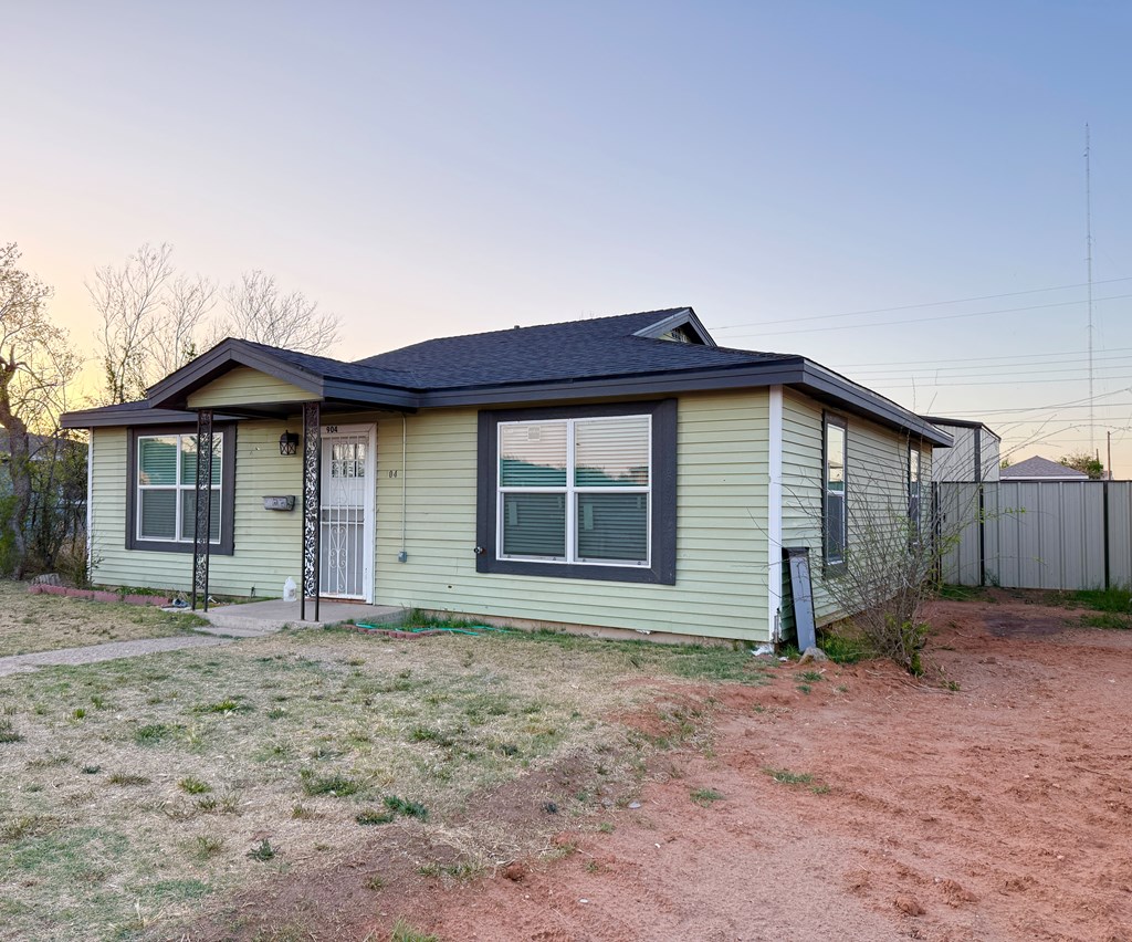 904 Dwayne, Odessa, Texas image 2