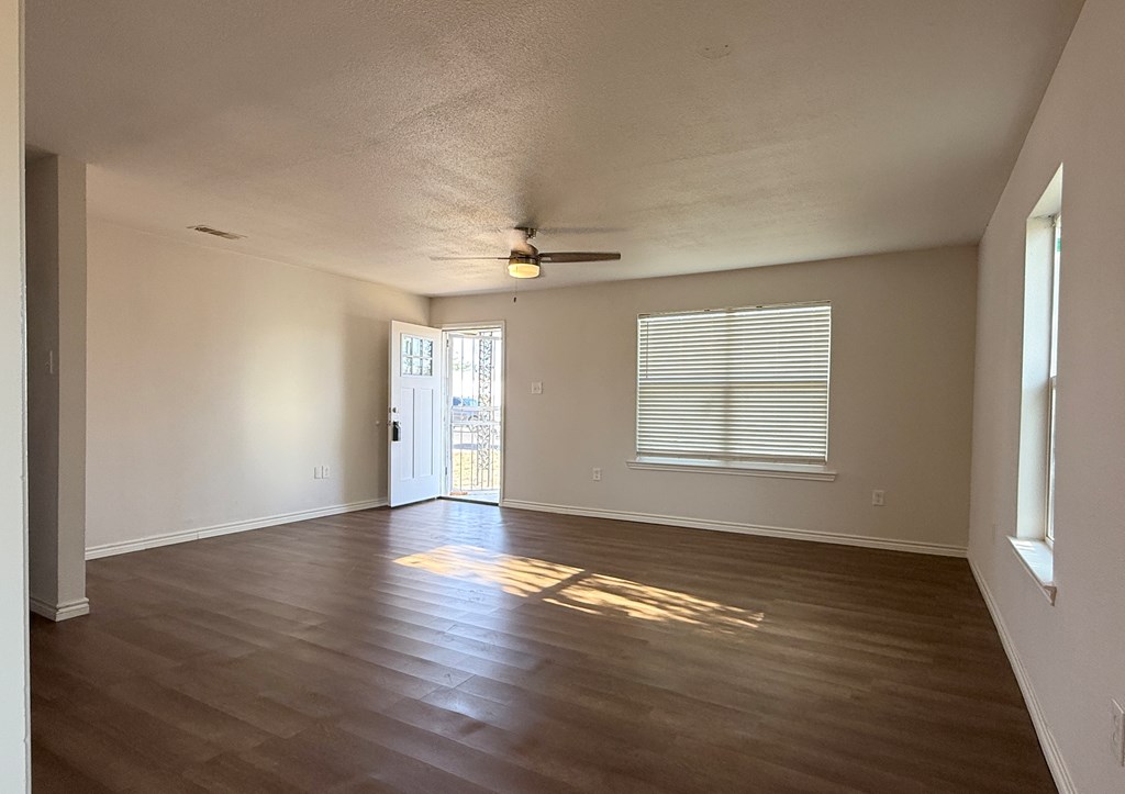 904 Dwayne, Odessa, Texas image 4