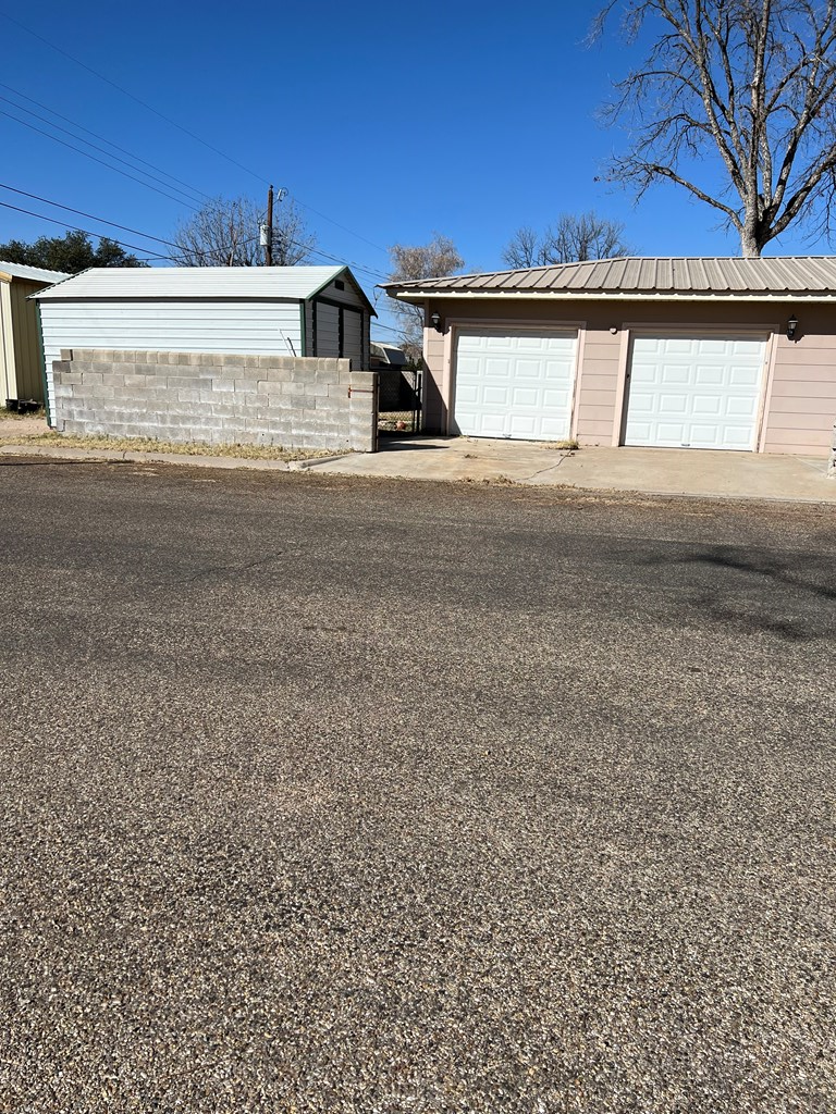 909 S Ike Ave, Monahans, Texas image 37