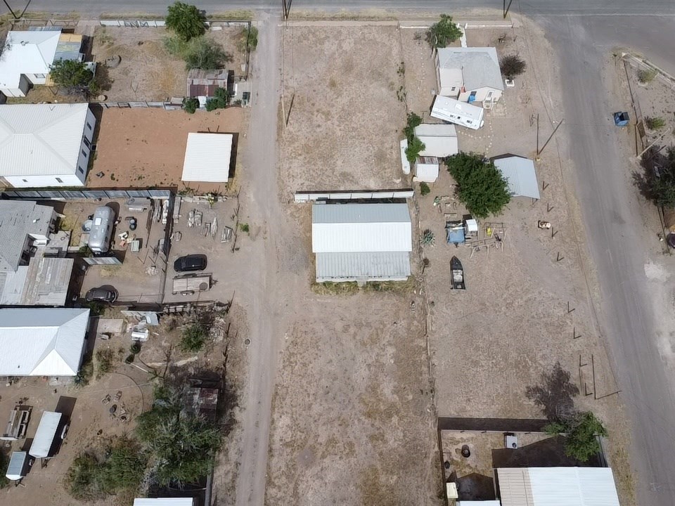 606 S Summer St, Marfa, Texas image 24