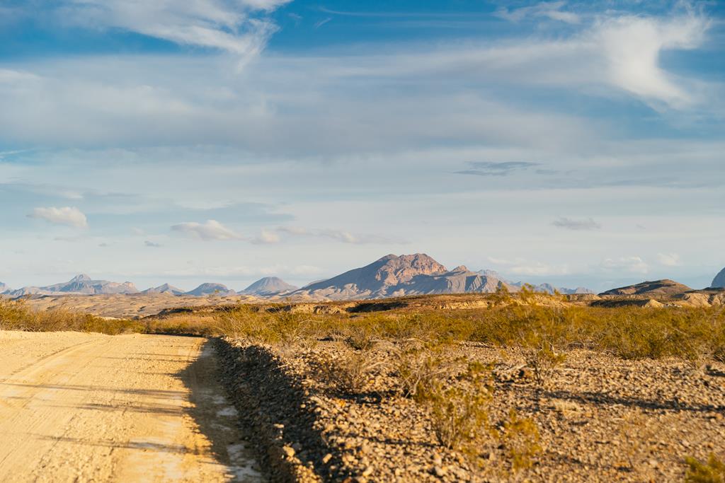 Tony Hess Rd, Alpine, Texas image 10