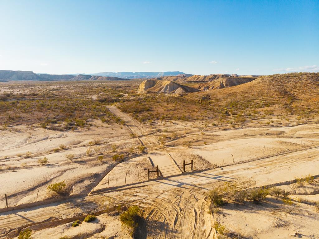 Tony Hess Rd, Alpine, Texas image 1