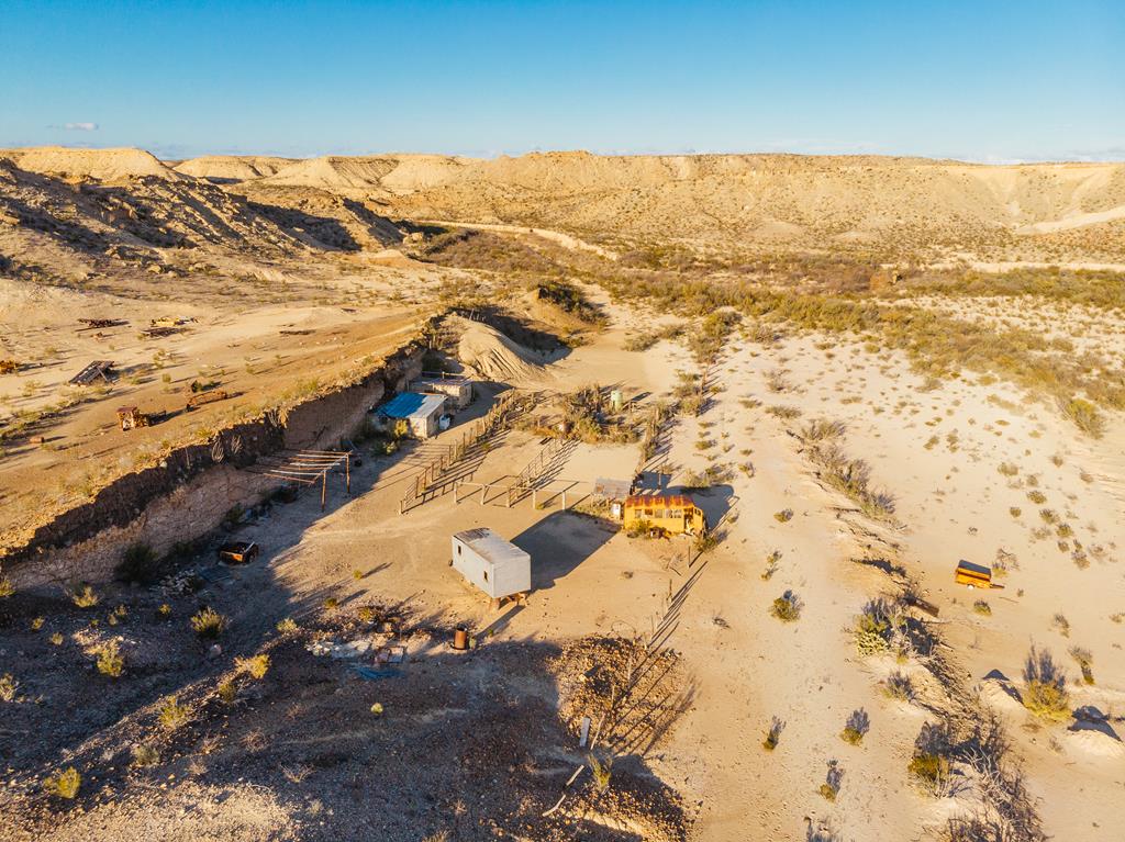 Tony Hess Rd, Alpine, Texas image 4