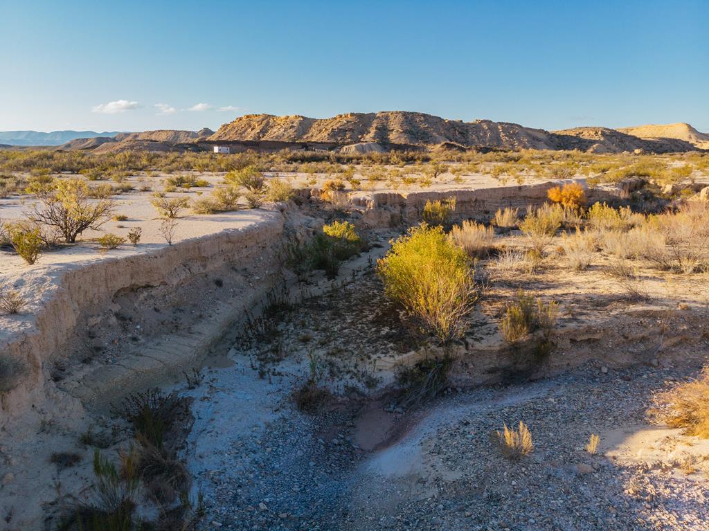 Tony Hess Rd, Alpine, Texas image 29