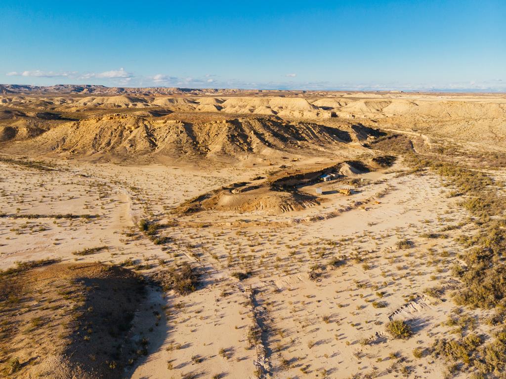 Tony Hess Rd, Alpine, Texas image 8