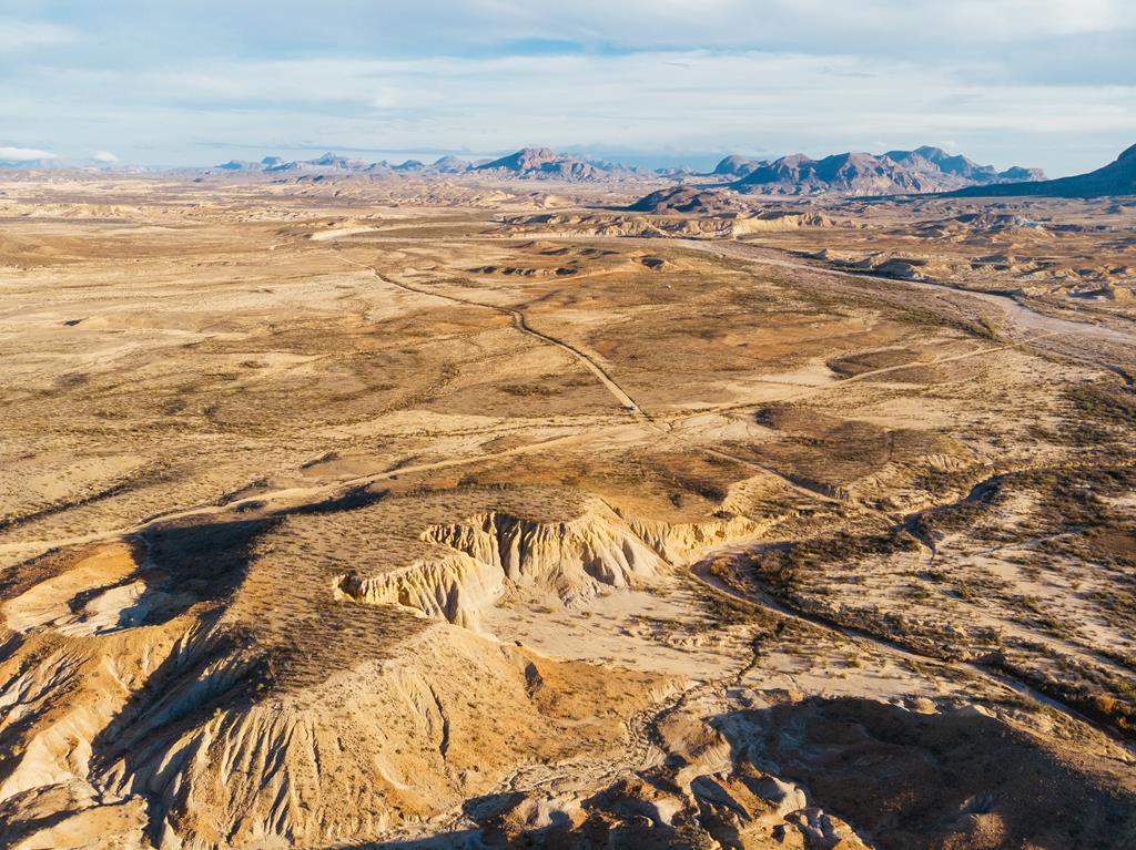 Tony Hess Rd, Alpine, Texas image 25