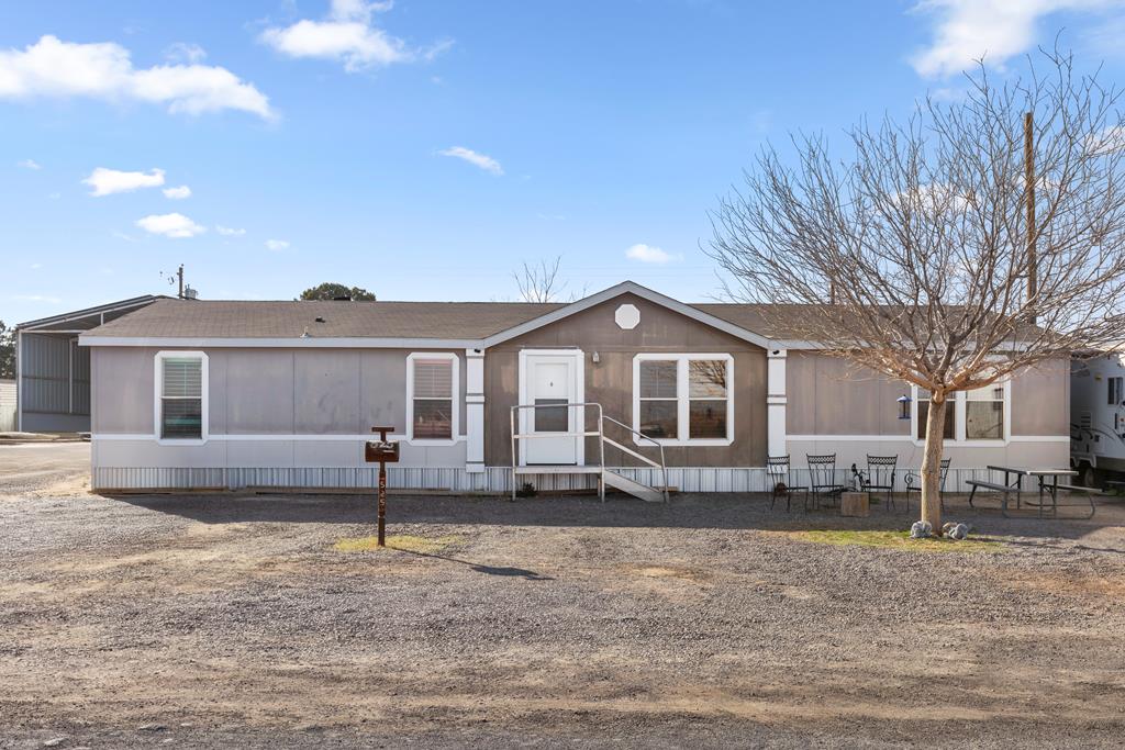 525 Rancho St, Pecos, Texas image 1