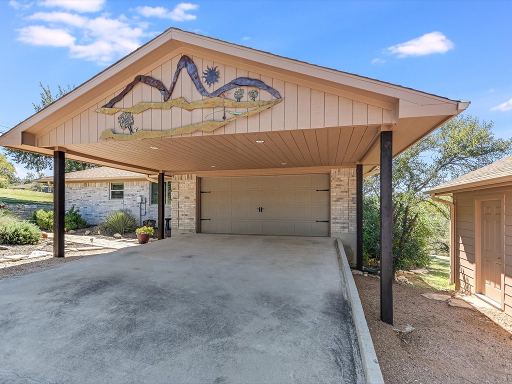 3304 Blue Lake Dr, Horseshoe Bay, Texas image 30