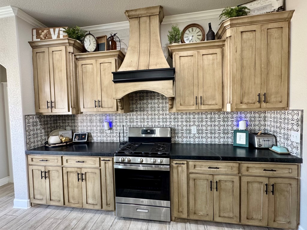 710 NW Ave K, Andrews, Texas image 13