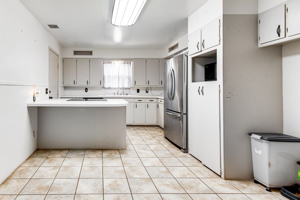 902 NW 3rd St, Andrews, Texas image 4