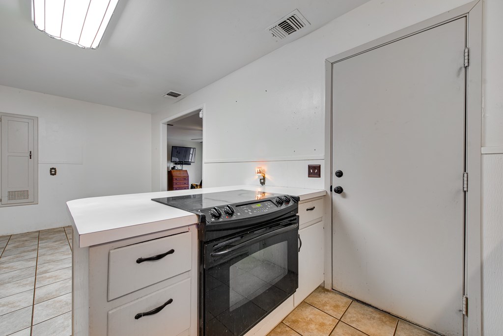 902 NW 3rd St, Andrews, Texas image 7