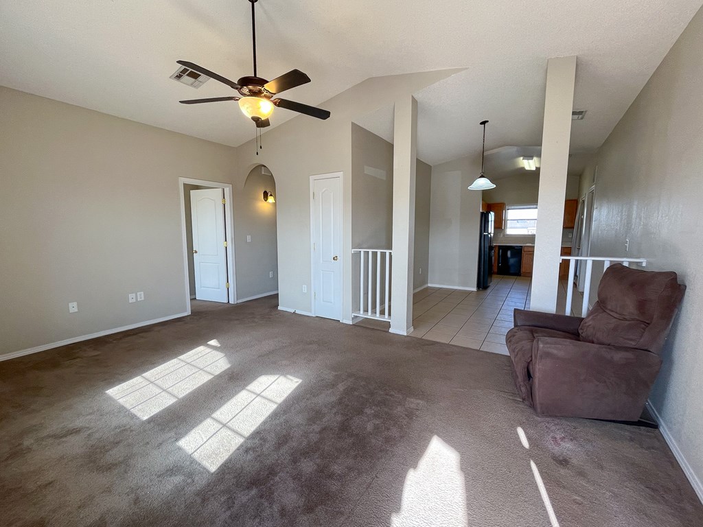 704 Jf Kennedy Street, Van Horn, Texas image 3