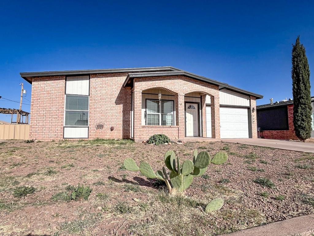 704 Jf Kennedy Street, Van Horn, Texas image 1