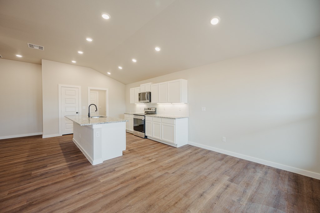 323 Trailblazer Ln, Odessa, Texas image 5