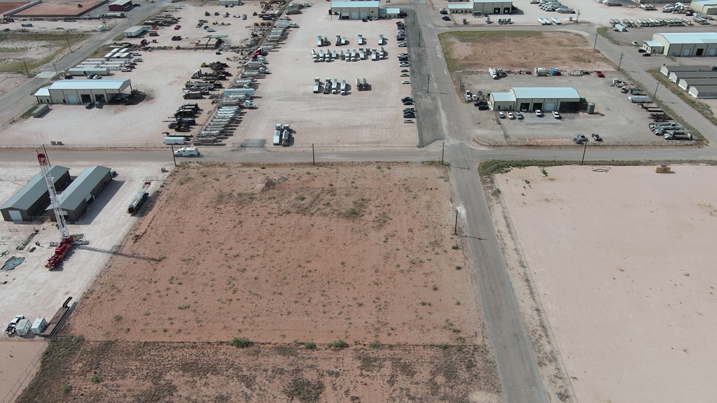 8911 E County Rd 95, Midland, Texas image 3