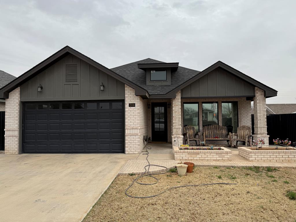 204 NW 10th St, Andrews, Texas image 1