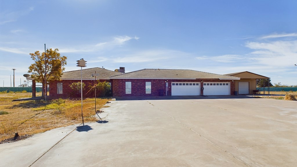 3000 S Helen Ave, Monahans, Texas image 35