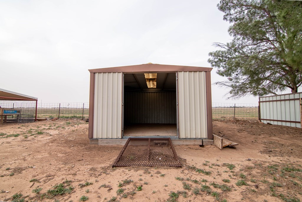 5701 E County Rd 110, Midland, Texas image 30