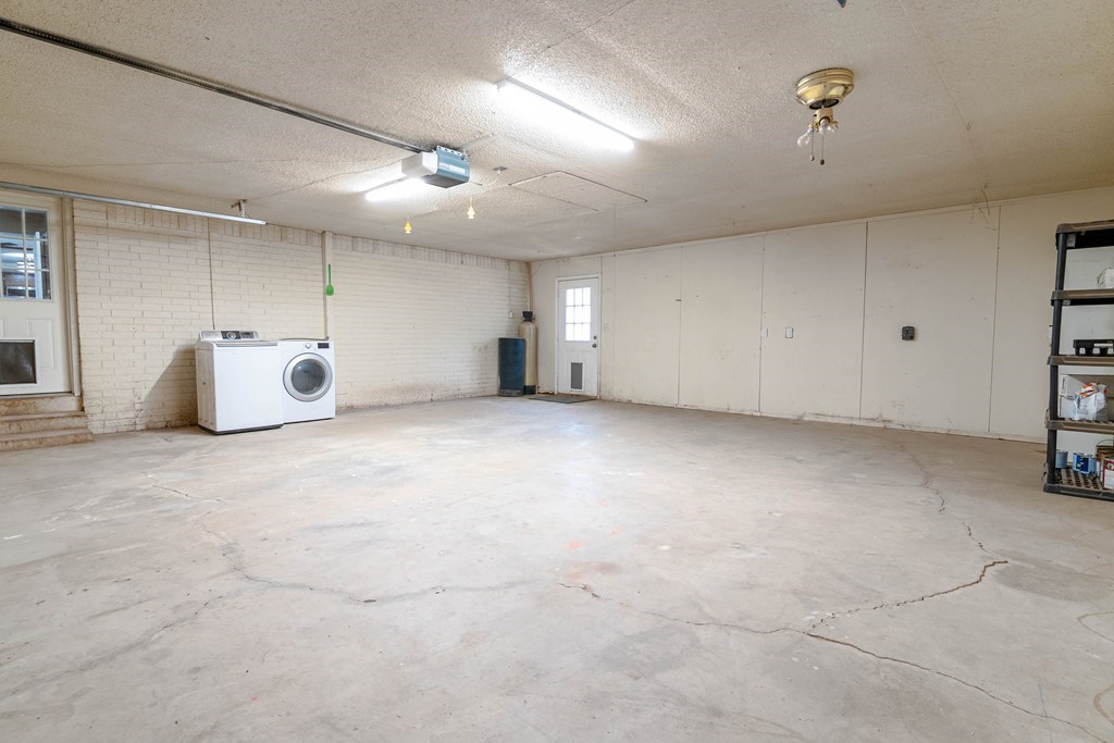 5701 E County Rd 110, Midland, Texas image 23